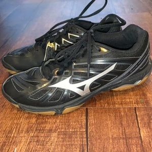Mizuno volleyball shoes